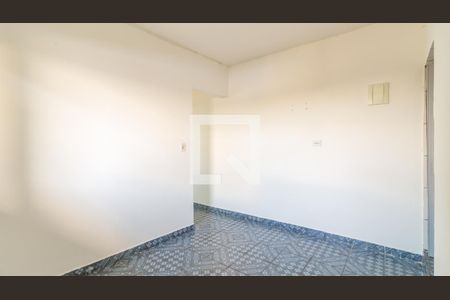 Quarto  de kitnet/studio para alugar com 1 quarto, 39m² em Vila Genioli, São Paulo
