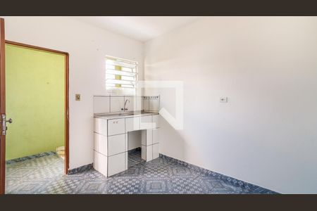 Cozinha de kitnet/studio para alugar com 1 quarto, 39m² em Vila Genioli, São Paulo