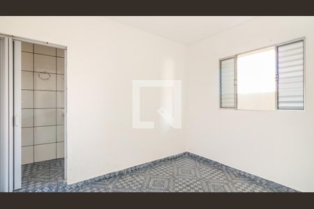 Quarto  de kitnet/studio para alugar com 1 quarto, 39m² em Vila Genioli, São Paulo