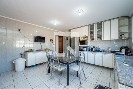 Casa à venda com 185m², 3 quartos e 3 vagasCozinha