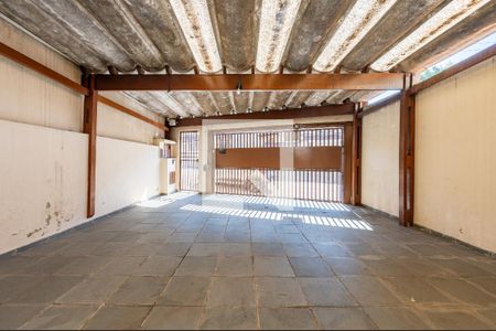 Casa à venda com 185m², 3 quartos e 3 vagasGaragem