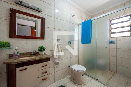 Casa à venda com 185m², 3 quartos e 3 vagasBanheiro da Suíte 2