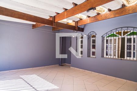 Casa à venda com 106m², 3 quartos e 2 vagasGaragem