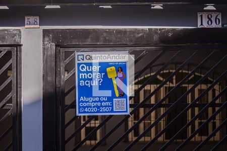 Casa à venda com 106m², 3 quartos e 2 vagasPlaquinha