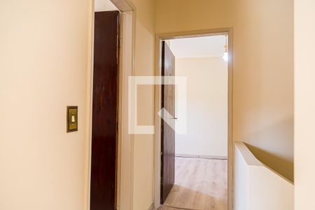 Casa à venda com 106m², 3 quartos e 2 vagasCorredor