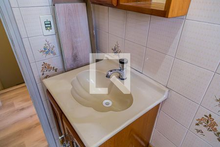 Casa à venda com 106m², 3 quartos e 2 vagasBanheiro Social - Pia