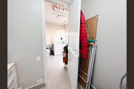 Apartamento à venda com 170m², 2 quartos e 2 vagasQuarto de Serviço