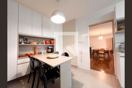 Apartamento à venda com 170m², 2 quartos e 2 vagasCozinha