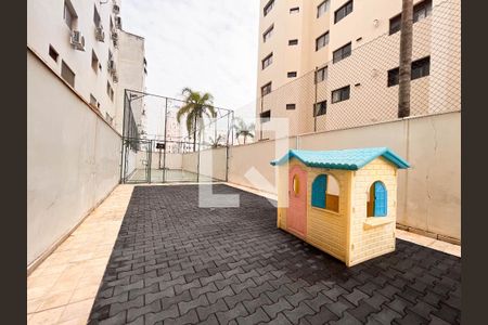 Apartamento à venda com 170m², 2 quartos e 2 vagasÁrea comum - Playground