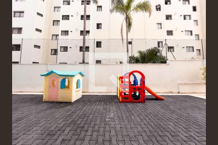 Apartamento à venda com 170m², 2 quartos e 2 vagasÁrea comum - Playground