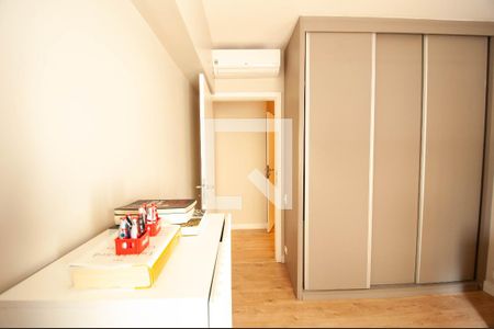 Apartamento à venda com 170m², 2 quartos e 2 vagasEscritório