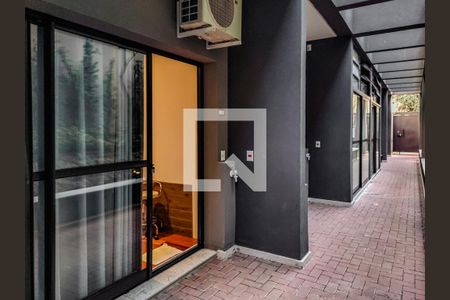 Studio à venda com 19m², 1 quarto e sem vaga Studio à venda com 19m², 1 quarto e sem vagaEntrada