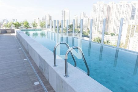 Studio à venda com 38m², 1 quarto e sem vagaÁrea comum - Piscina