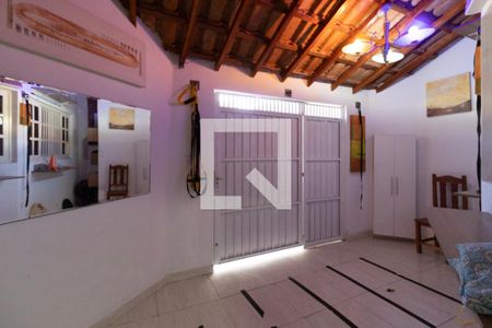 Casa à venda com 144m², 3 quartos e 2 vagas Casa à venda com 144m², 3 quartos e 2 vagasQuintal
