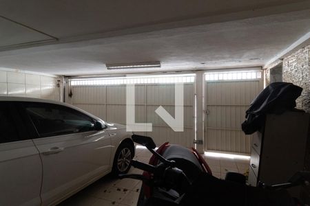 Casa à venda com 144m², 3 quartos e 2 vagas Casa à venda com 144m², 3 quartos e 2 vagasGaragem