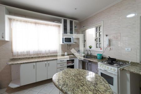 Casa à venda com 144m², 3 quartos e 2 vagas Casa à venda com 144m², 3 quartos e 2 vagasCozinha