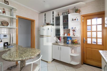 Casa à venda com 144m², 3 quartos e 2 vagas Casa à venda com 144m², 3 quartos e 2 vagasCozinha