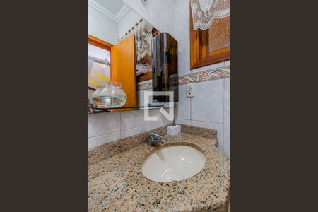 Casa de condomínio à venda com 177m², 3 quartos e 2 vagas Casa de condomínio à venda com 177m², 3 quartos e 2 vagasBanheiro