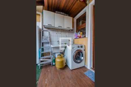 Casa de condomínio à venda com 177m², 3 quartos e 2 vagas Casa de condomínio à venda com 177m², 3 quartos e 2 vagasÁrea de Serviço