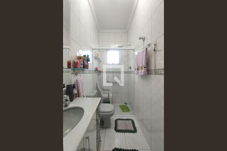 Casa à venda com 200m², 2 quartos e 1 vagaBanheiro Suíte 2