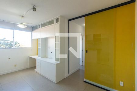 Sala de apartamento para alugar com 2 quartos, 44m² em Campo Grande, Rio de Janeiro