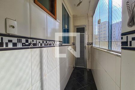 Apartamento à venda com 60m², 2 quartos e 1 vagaÁrea de Serviço