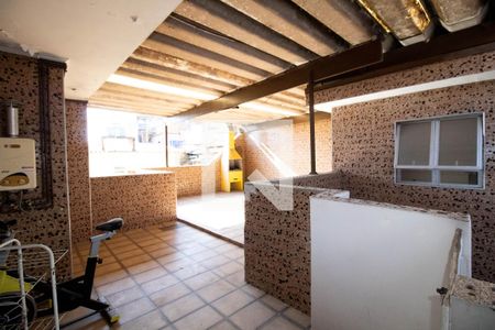Casa para alugar com 250m², 3 quartos e 3 vagas Casa para alugar com 250m², 3 quartos e 3 vagasÁrea comum - Churrasqueira