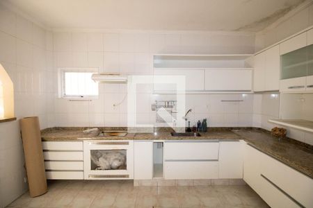 Casa para alugar com 250m², 3 quartos e 3 vagas Casa para alugar com 250m², 3 quartos e 3 vagasCozinha