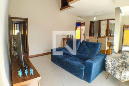 Sala de casa à venda com 3 quartos, 450m² em Itaipu, Niterói