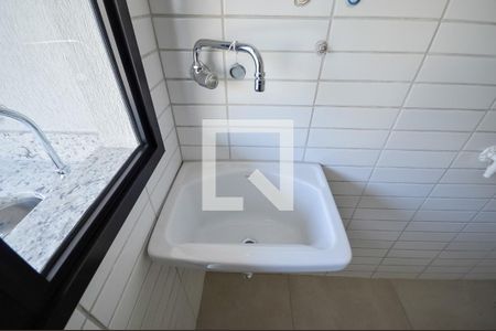 Apartamento à venda com 75m², 3 quartos e 1 vaga Apartamento à venda com 75m², 3 quartos e 1 vagaCozinha e Área de Serviço
