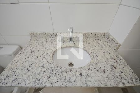 Apartamento à venda com 75m², 3 quartos e 1 vaga Apartamento à venda com 75m², 3 quartos e 1 vagaBanheiro da Suíte