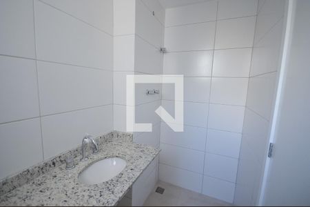 Apartamento à venda com 75m², 3 quartos e 1 vaga Apartamento à venda com 75m², 3 quartos e 1 vagaBanheiro da Suíte