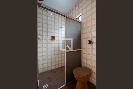 Banheiro de apartamento para alugar com 1 quarto, 27m² em Bom Jesus, Porto Alegre