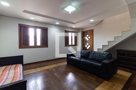 Sala de casa à venda com 5 quartos, 248m² em Jardim Vergueiro, São Paulo