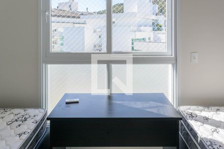 Quarto 01 de apartamento para alugar com 4 quartos, 186m² em Jurerê, Florianópolis