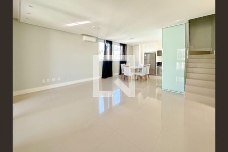 Sala de TV de apartamento para alugar com 4 quartos, 186m² em Jurerê, Florianópolis