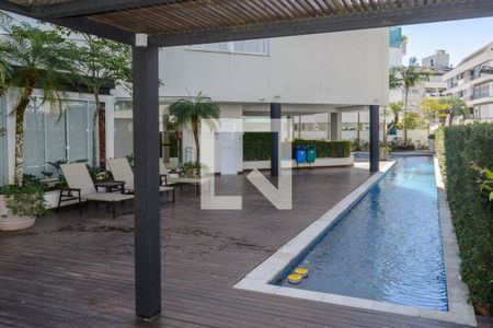 Apartamento para alugar com 186m², 4 quartos e 2 vagasPiscina