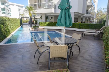 Apartamento para alugar com 186m², 4 quartos e 2 vagasPiscina