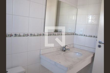 Casa à venda com 272m², 3 quartos e 2 vagasBanheiro da Suíte 2