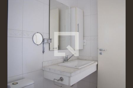 Casa à venda com 272m², 3 quartos e 2 vagasBanheiro da Suíte 1