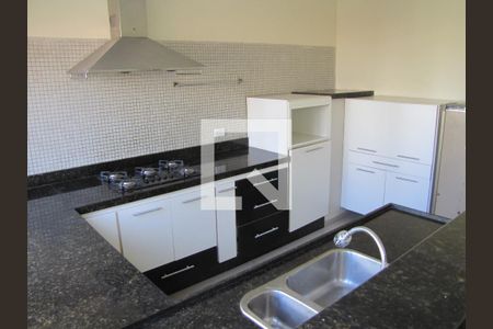 Casa à venda com 272m², 3 quartos e 2 vagasCozinha