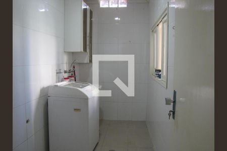 Casa à venda com 272m², 3 quartos e 2 vagasÁrea de Serviço