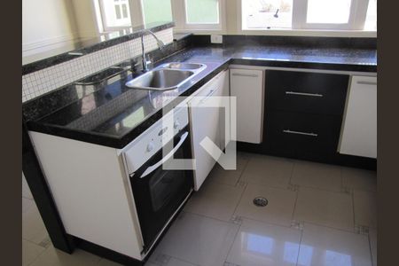 Casa à venda com 272m², 3 quartos e 2 vagasCozinha