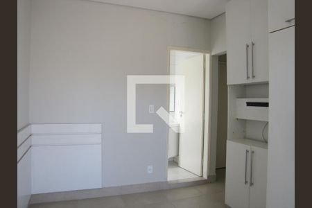 Casa à venda com 272m², 3 quartos e 2 vagasSuíte 3