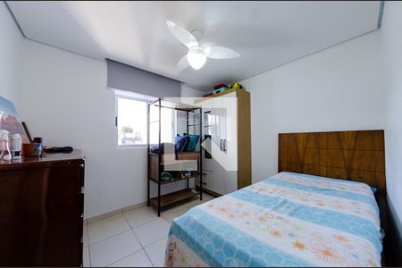 Quarto 1 de apartamento à venda com 2 quartos, 120m² em João Pinheiro, Belo Horizonte