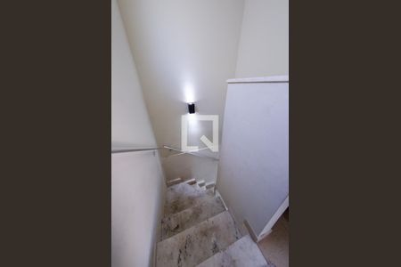 Apartamento para alugar com 120m², 2 quartos e 2 vagasEscada