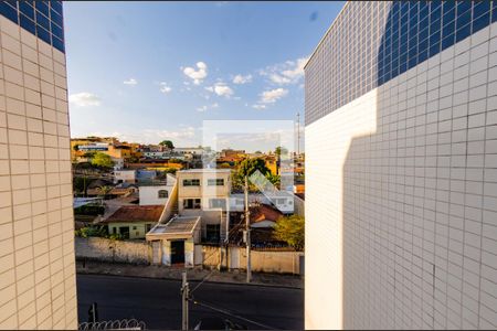 Vista de apartamento à venda com 2 quartos, 120m² em João Pinheiro, Belo Horizonte