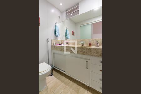 Apartamento para alugar com 55m², 2 quartos e sem vagaBanheiro