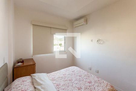 Quarto 1 de apartamento para alugar com 2 quartos, 55m² em Praca da Bandeira, Rio de Janeiro
