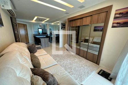 Sala de apartamento à venda com 3 quartos, 80m² em Barra da Tijuca, Rio de Janeiro